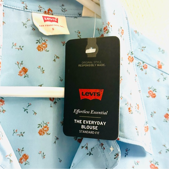 Levi’s Button Down Floral Shirt Top Everyday Silky Timeless Blouse - Picture 10 of 14